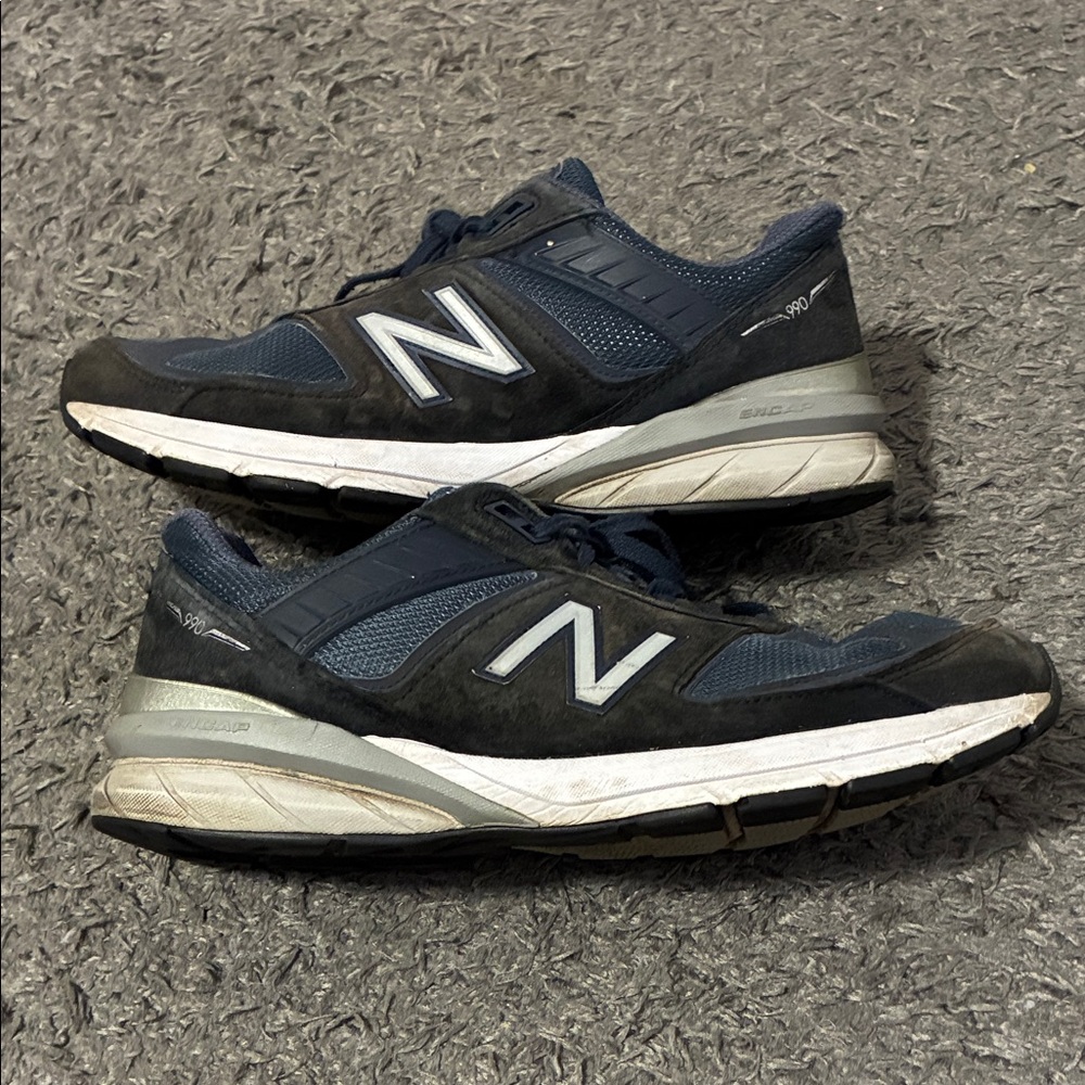 New balance 990 v5